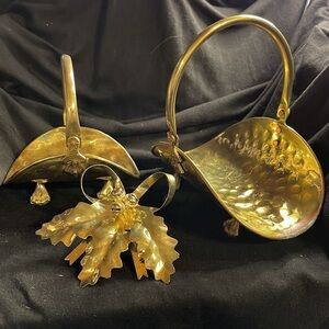 Home Interiors 3 piece Brass Decor 2 month no baskets - 1 bow w/Holly Leaves